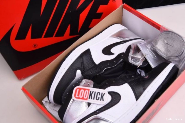 Kicktheory OG SILVER AIR JORDAN TOE 1 HIGH WMNS CD0461-001 0707